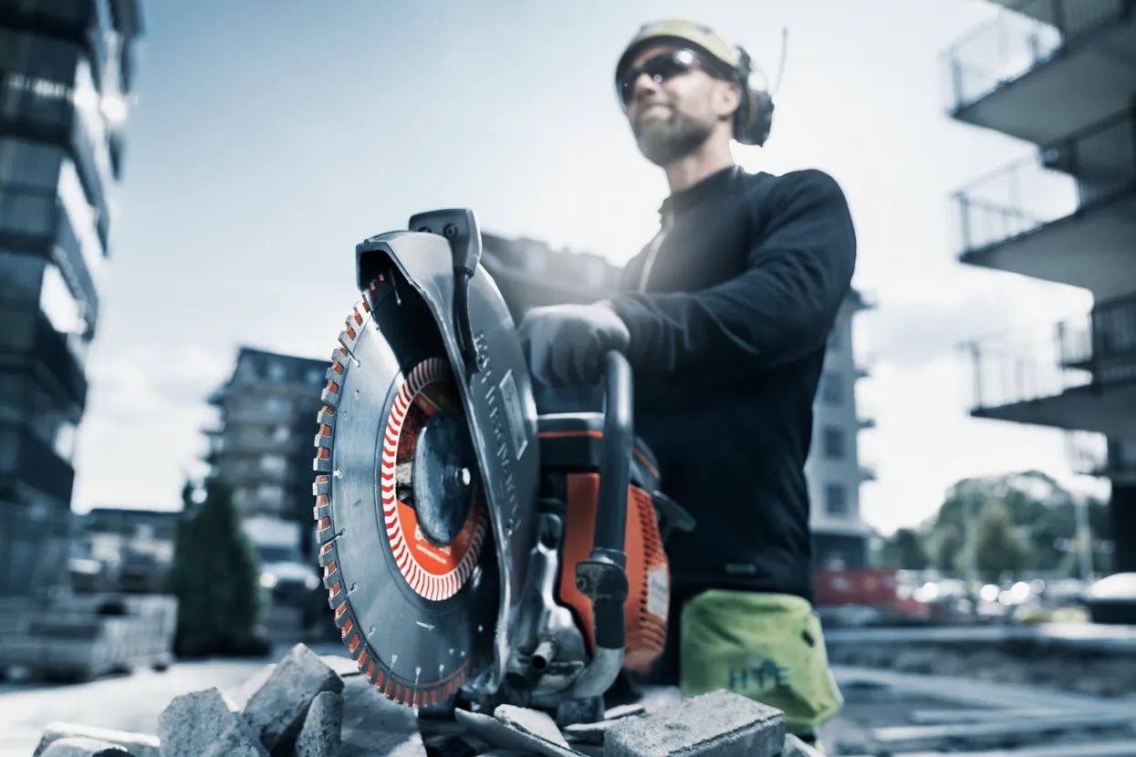 Бензорез Husqvarna K 770 Active 14"