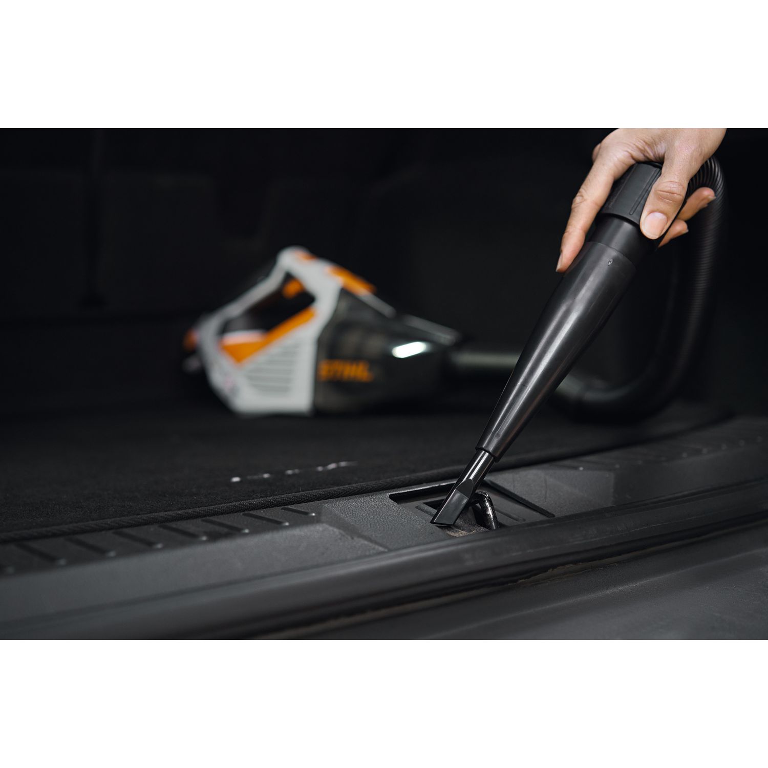 Аккумуляторный пылесос STIHL SEA20