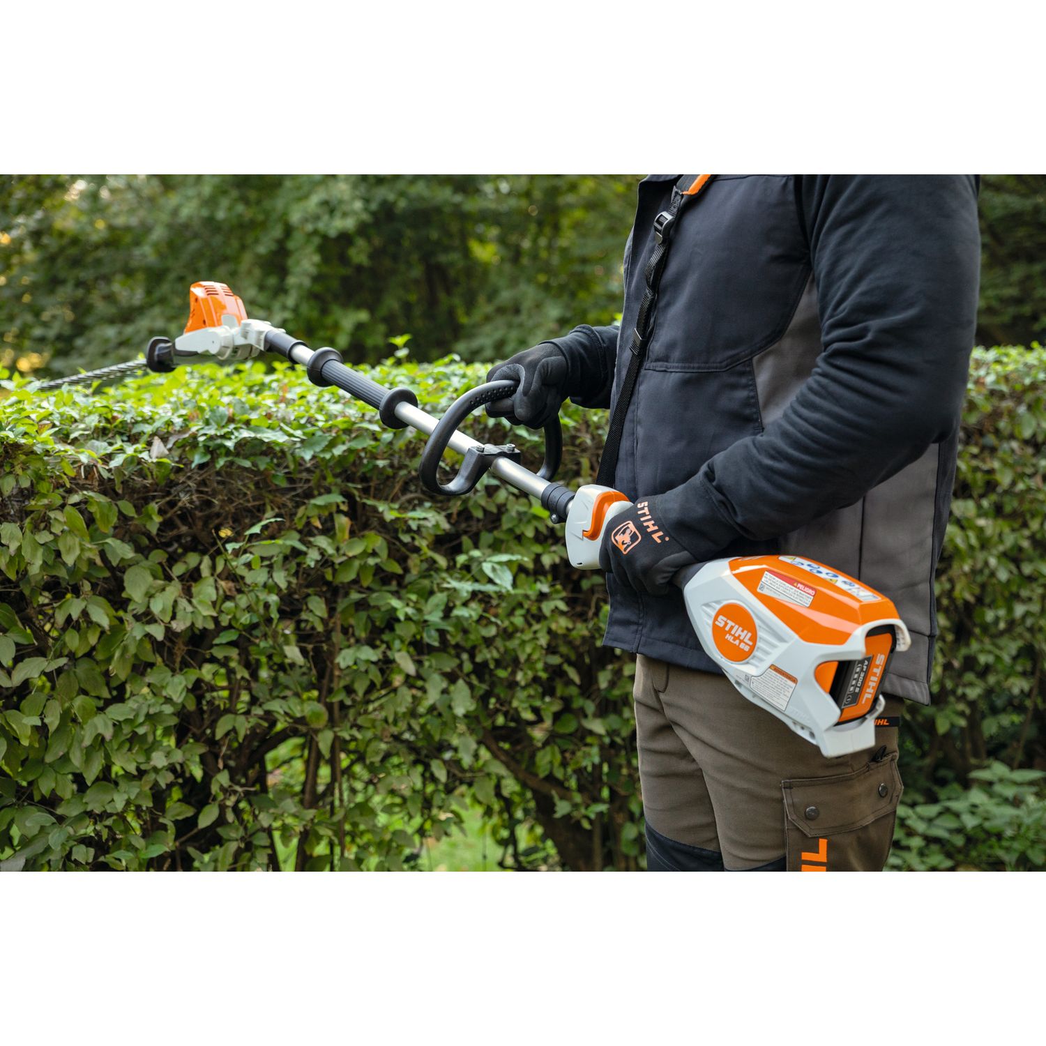 Аккумуляторный широкозахватный кусторез STIHL HLA 66