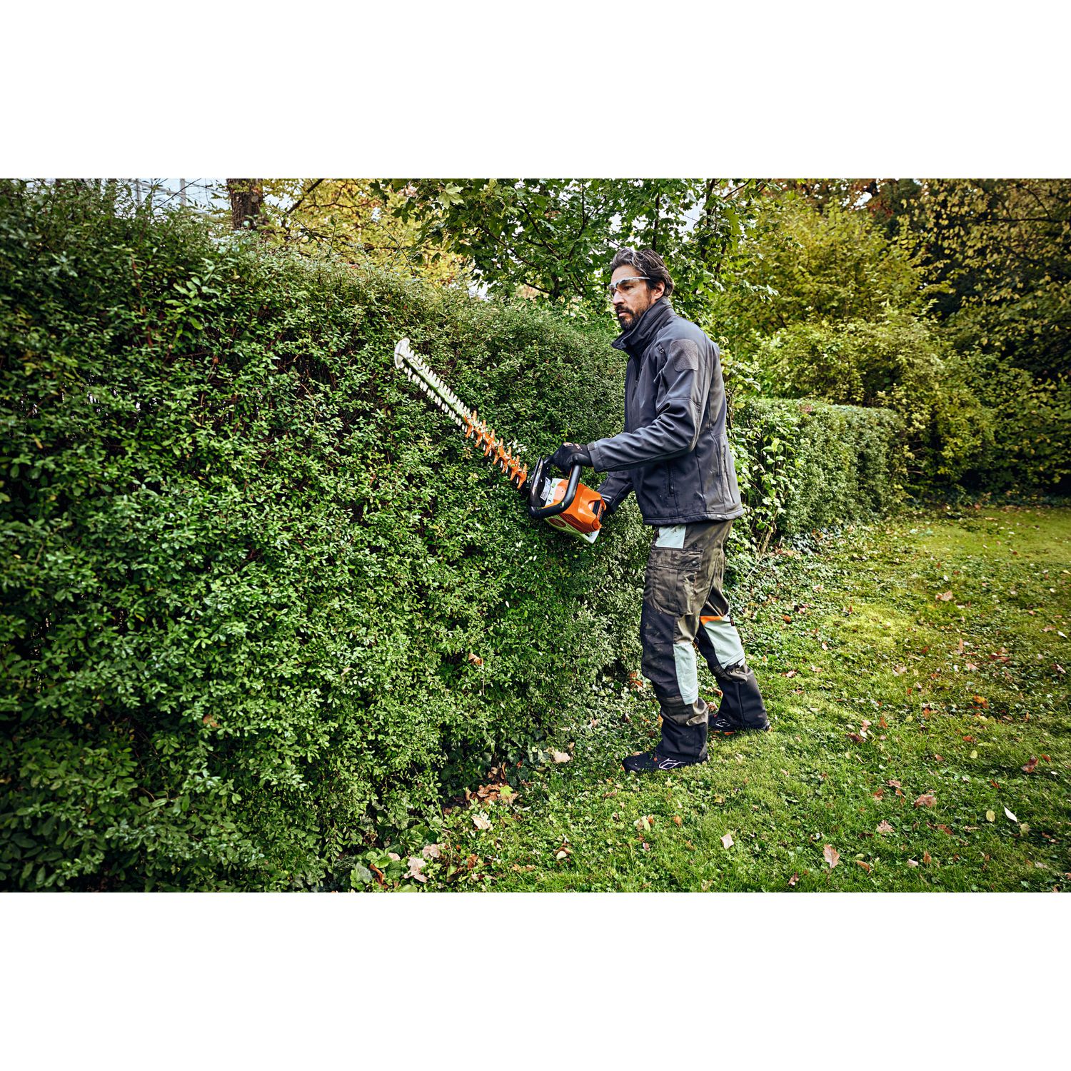 Аккумуляторный кусторез STIHL HSA 100