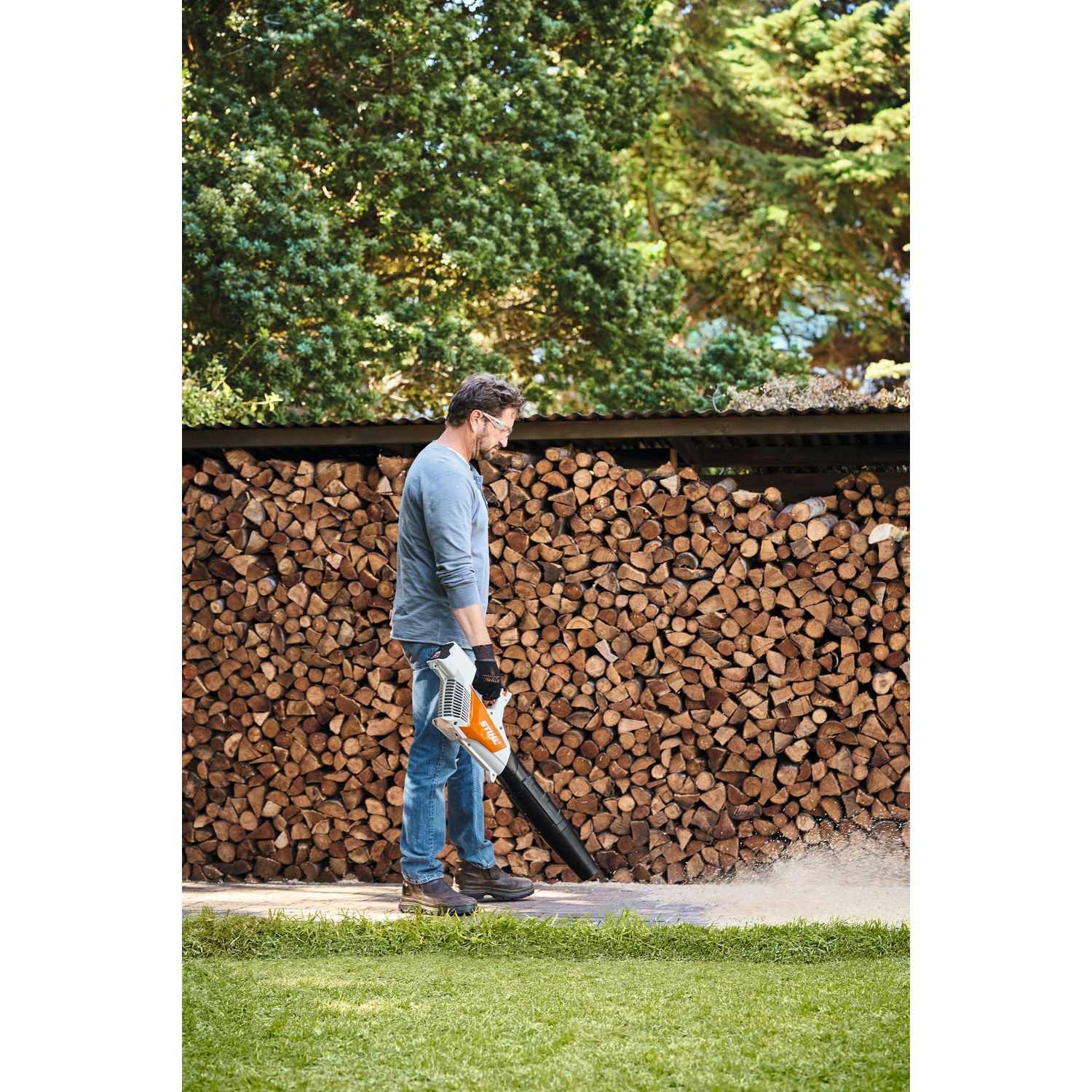 Аккумуляторный воздуходув STIHL BGA 57