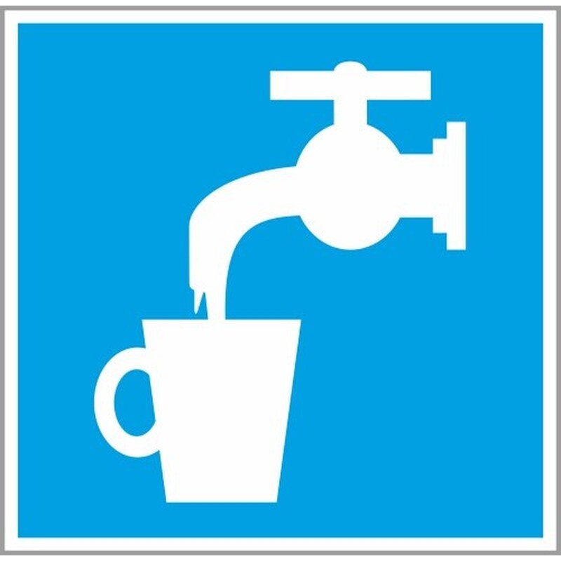 Знак D02 Питьевая вода